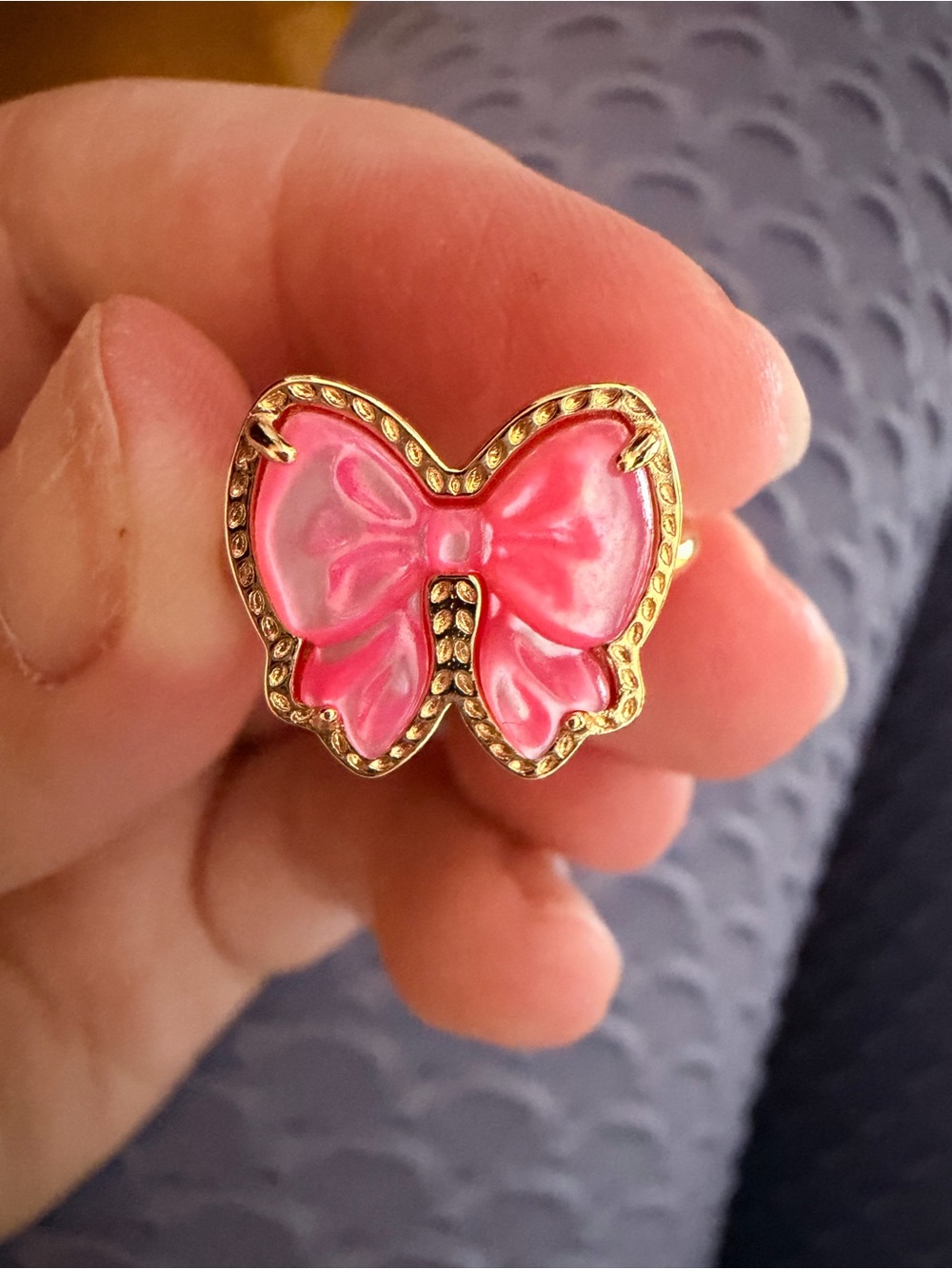 Pink bow ring size 8…. Kendra Scott holiday collection